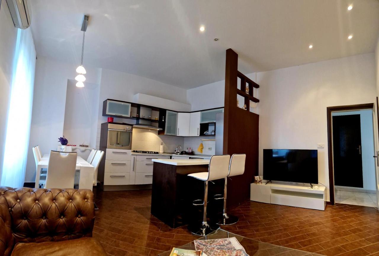Queen Of Stay - Apartment Lili Rijeka Buitenkant foto